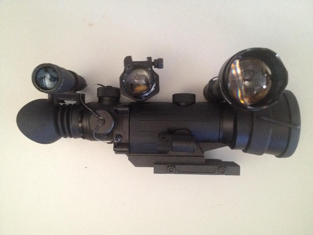 Anyone use a Light Technology Labs LLTL001 illuminator?